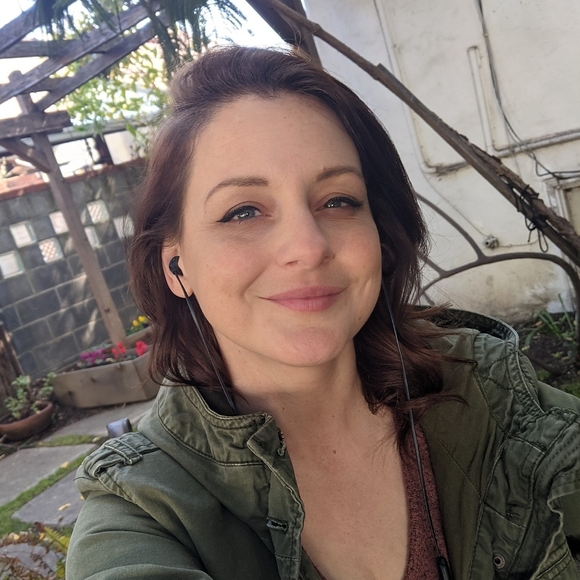 Meet your Posher, Gilda! - Picture 1 of 3